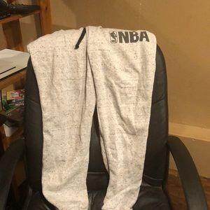 White with black spec NBA men’s large joggers